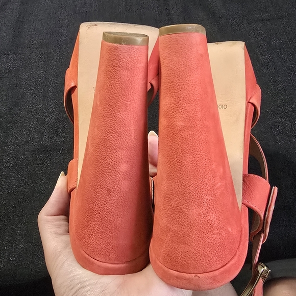 Pour La Victoire Orange Platform Sandals - Picture 10 of 12